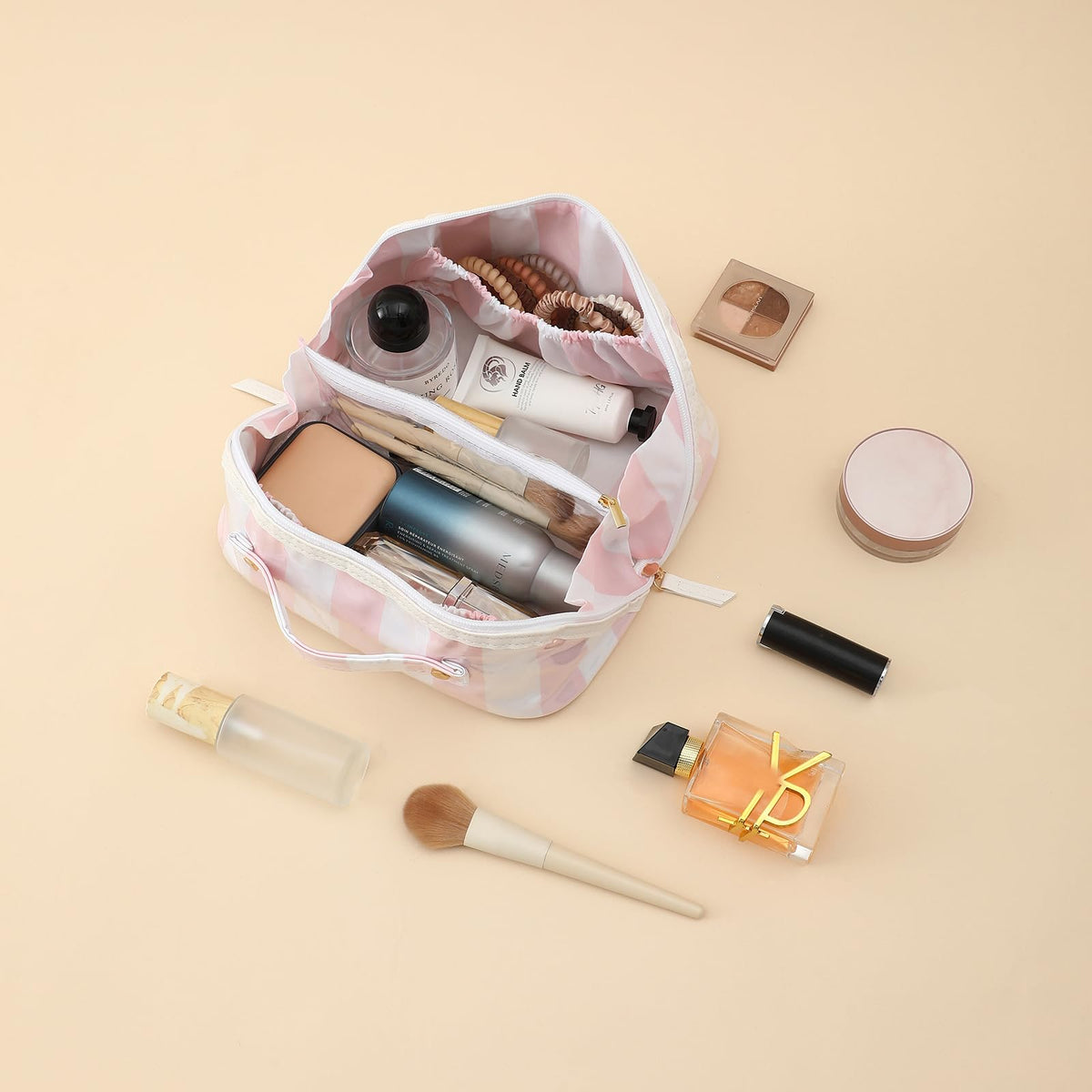 DYSHAYEN Stripe three-compartment layout organizes daily essentials efficiently.