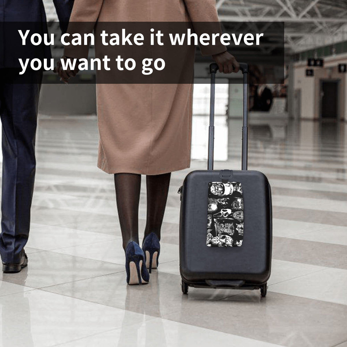 DZGlobal foldable cosmetic bag saves space when packing and storing.