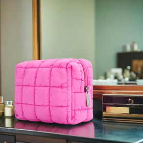 E-Tree gift-ready makeup bag ideal for gifting.
