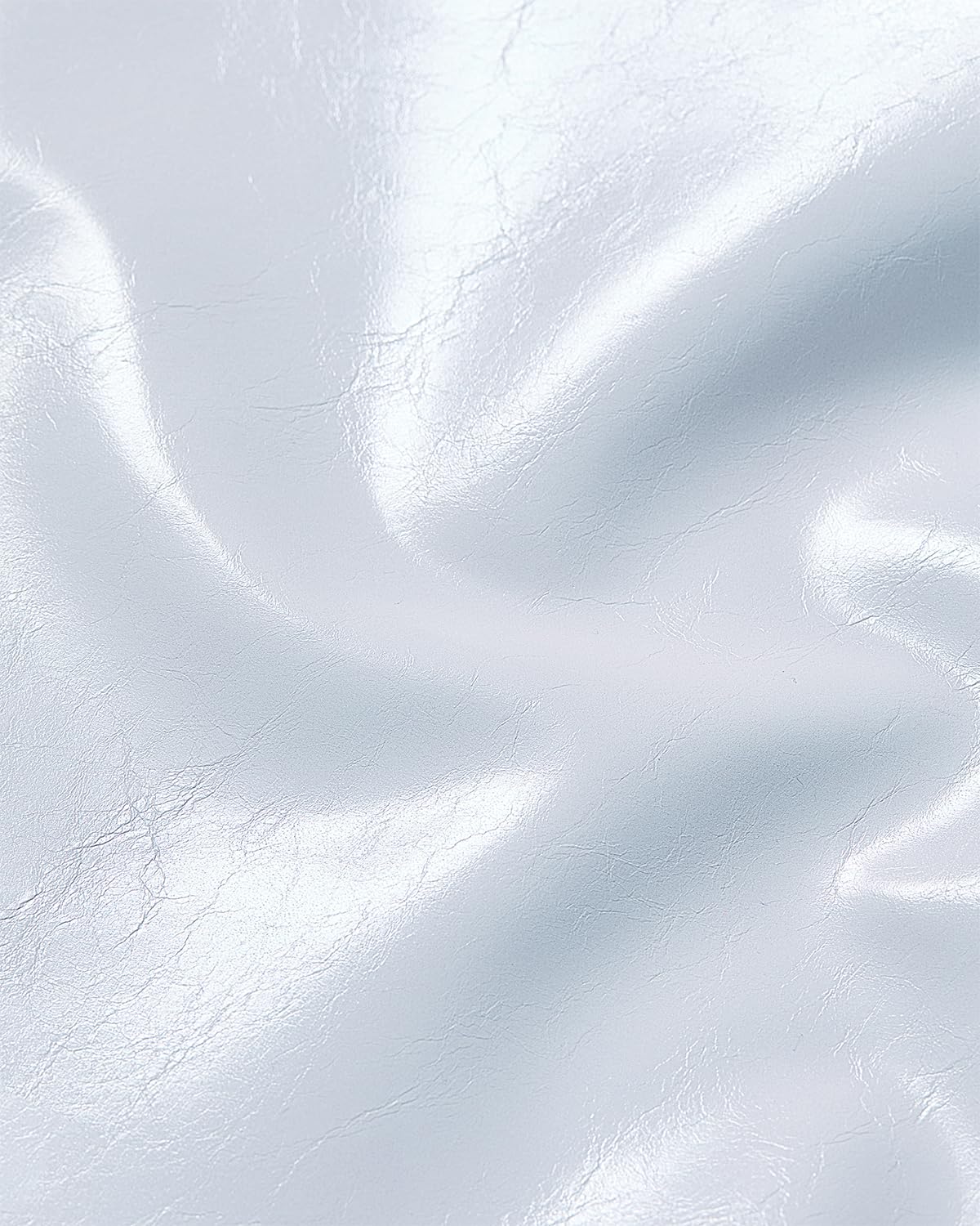 EACHY durable polyester lining adds structure for lasting use.