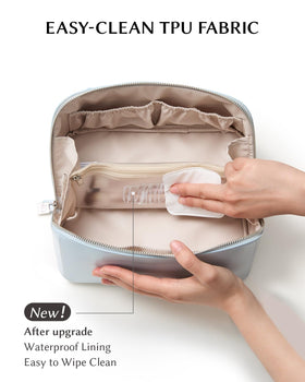 EACHY flat-open makeup bag layout provides full visibility of contents.