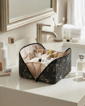 Eachy bag demonstrates 7-day capacity for extended trips