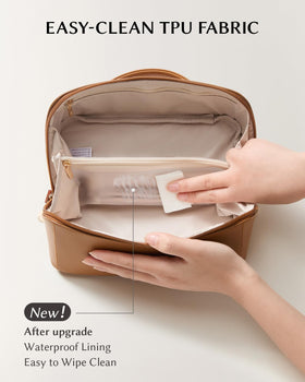 Center brush pocket provides visible, organized space for essentials