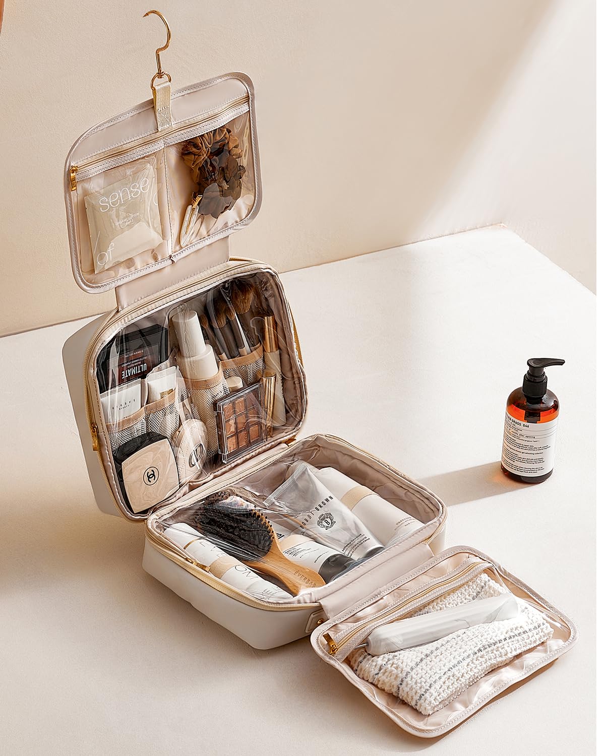 EACHY Travel Toiletry Bag versatile design for makeup or daily toiletries.