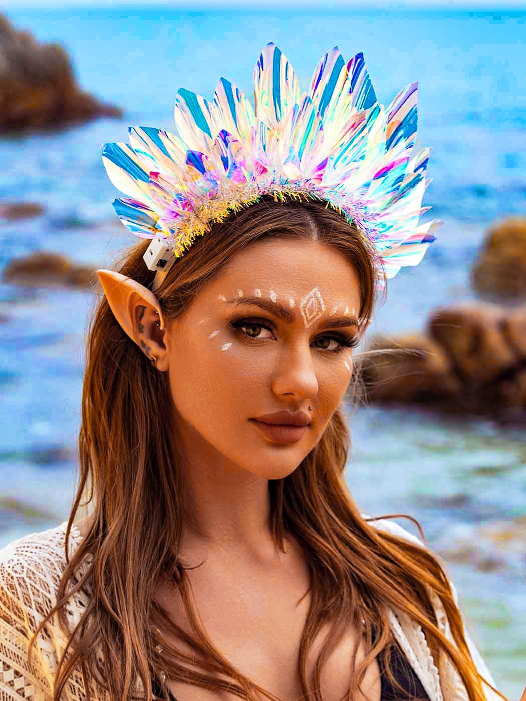 EARENT hairhoop LED headband demonstrates comfortable wearable glow