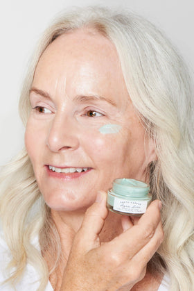 Aqua Aura eye creme blue tansy visuals suggest soothing brightening effects