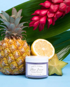 Red seaweed ingredient highlight supports smoother, clearer skin.