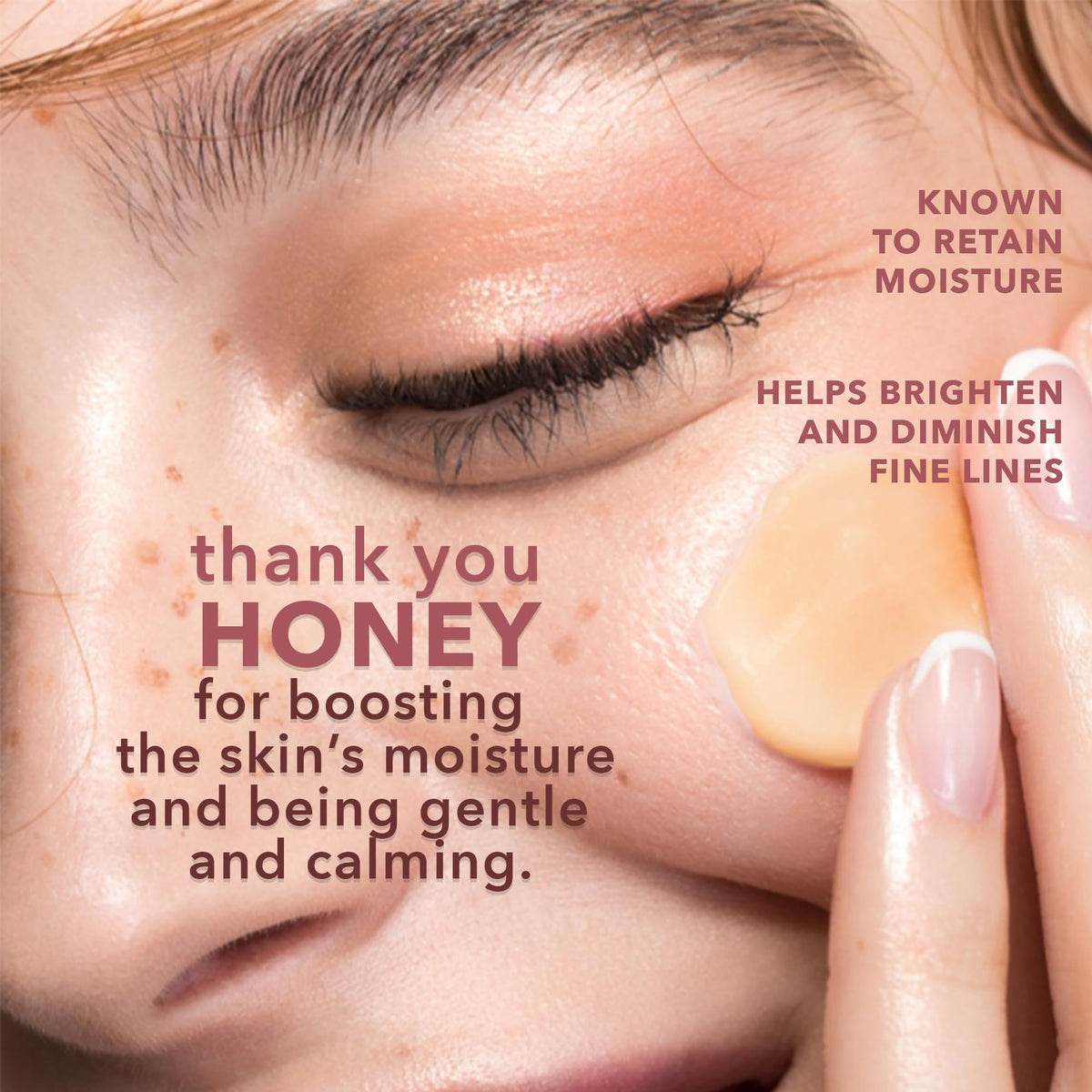 Earth To Skin Night Cream texture swatch highlights non-greasy feel and lasting softness.