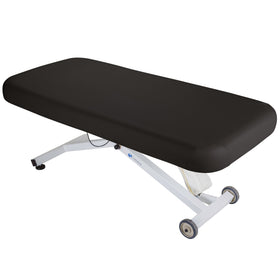 EarthLite cover showing elastic-fit with double-hemmed edge for a secure 28-32 inch table fit