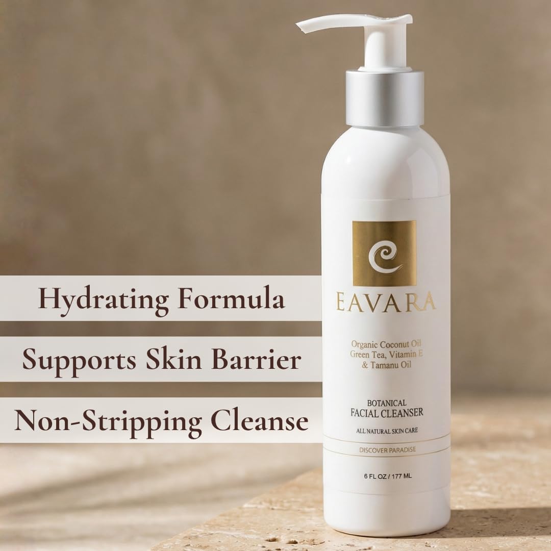 Close-up of creamy lather from Eavara Face Wash for sensitive skin