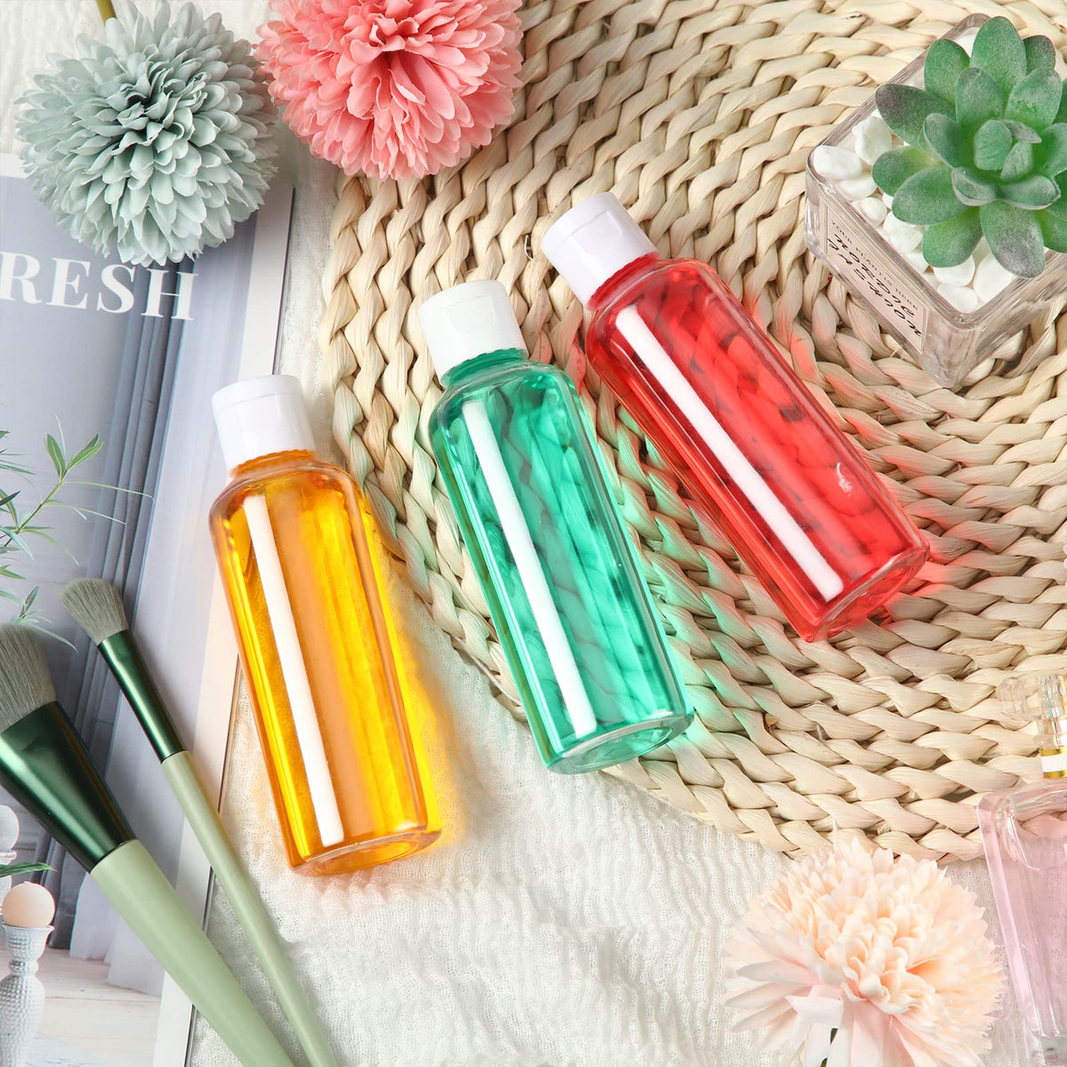 Eccliy leakproof squeeze bottles reduce spills during transit.