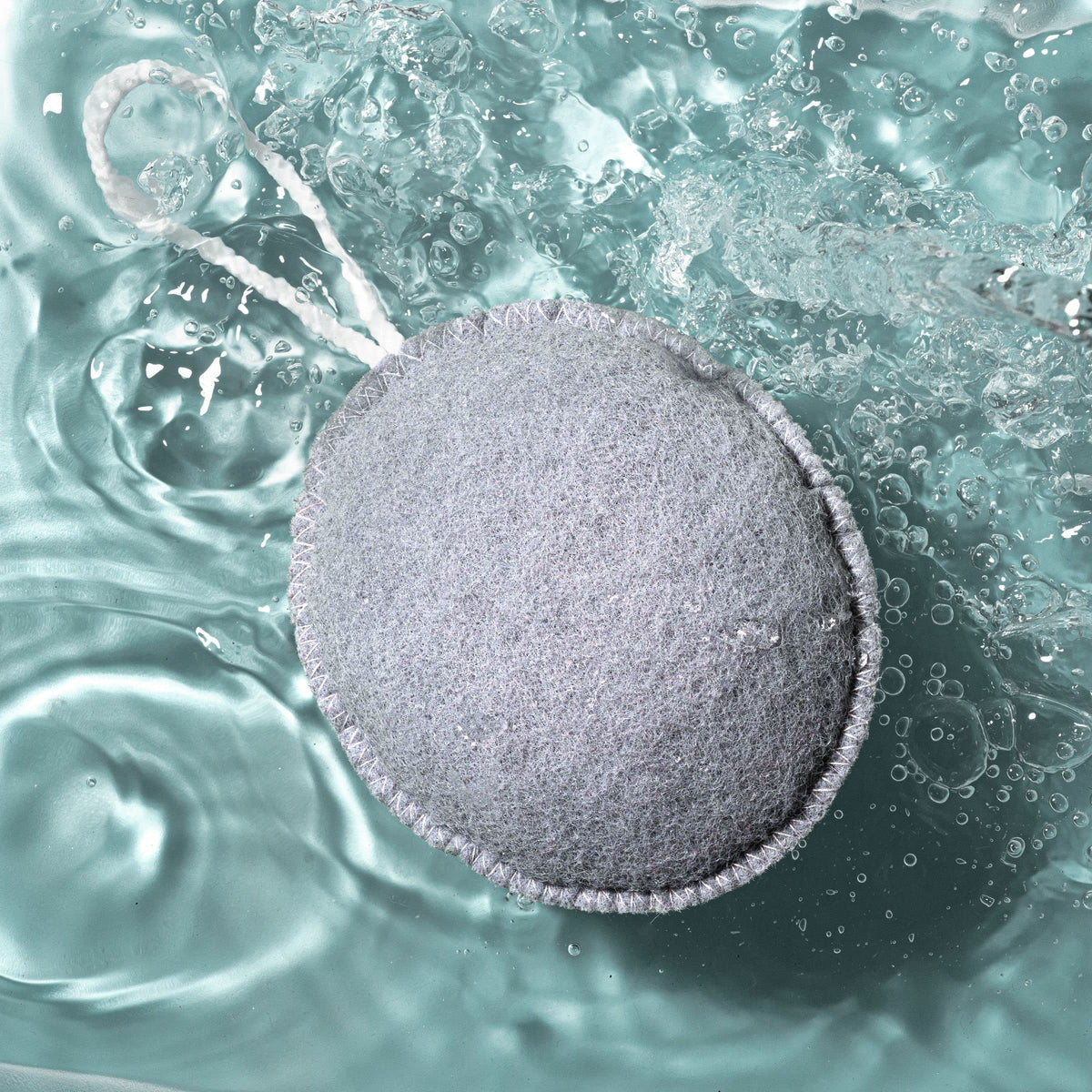 EcoTools puff helps remove self tanner for even results