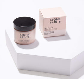 Close-up of Eight Saints No Plans clay mask texture for pore-minimizing application.