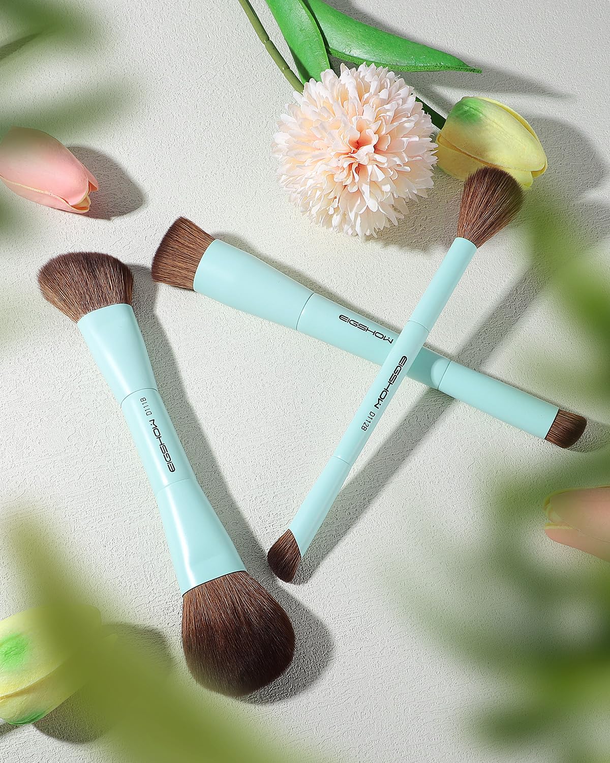 EIGSHOW synthetic bristles cruelty free for versatile formulas
