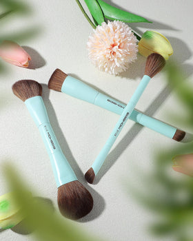 EIGSHOW synthetic bristles cruelty free for versatile formulas