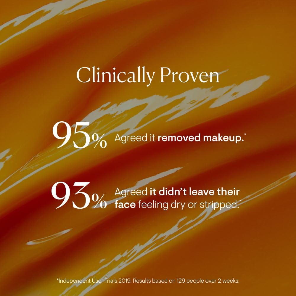 ELEMIS Superfood AHA Glow Butter makeup removal action shows removal of makeup around the eyes.