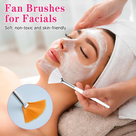 Close-up of Elesunory nylon fiber brush head showing a soft, skin-friendly touch.