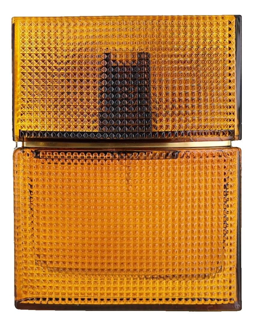 Elizabeth and James Nirvana Bourbon bottle side reveals oakwood and tuberose aromas.
