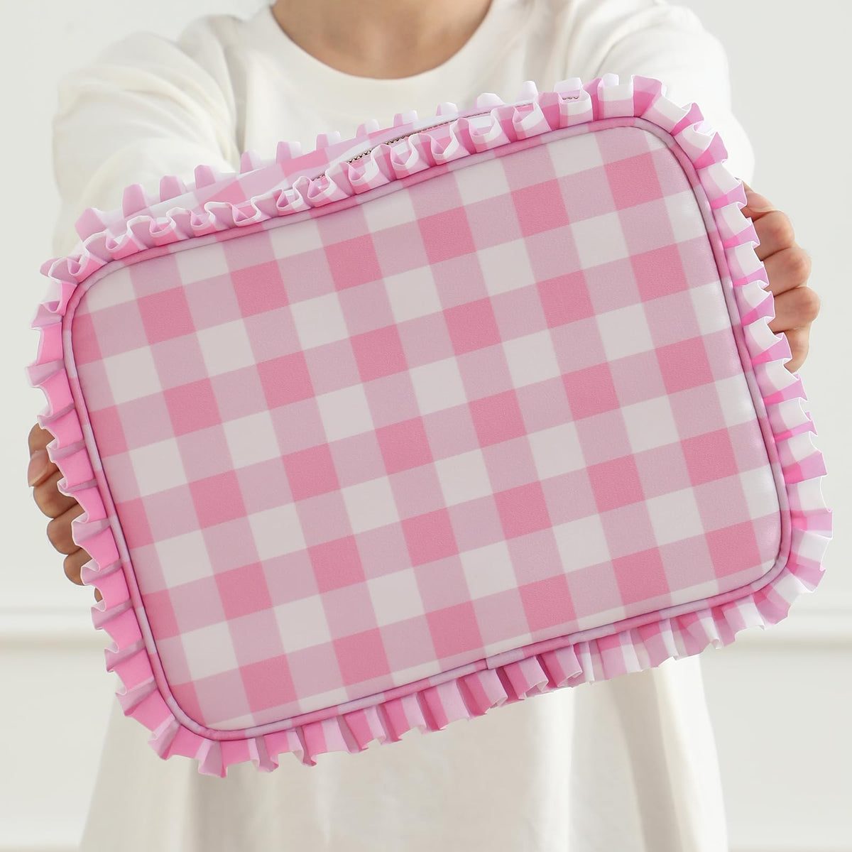 EMBRUNIOICE gift-ready packaging suited for holidays.