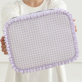 EMBRUNIOICE travel-ready pouch, roomy for cosmetics and tools.