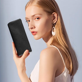 ENERGY vegan synthetic bristles deliver gentle, versatile blending.