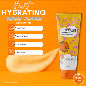 Esfolio cleansing foam lather close-up showing deep cleansing without drying.