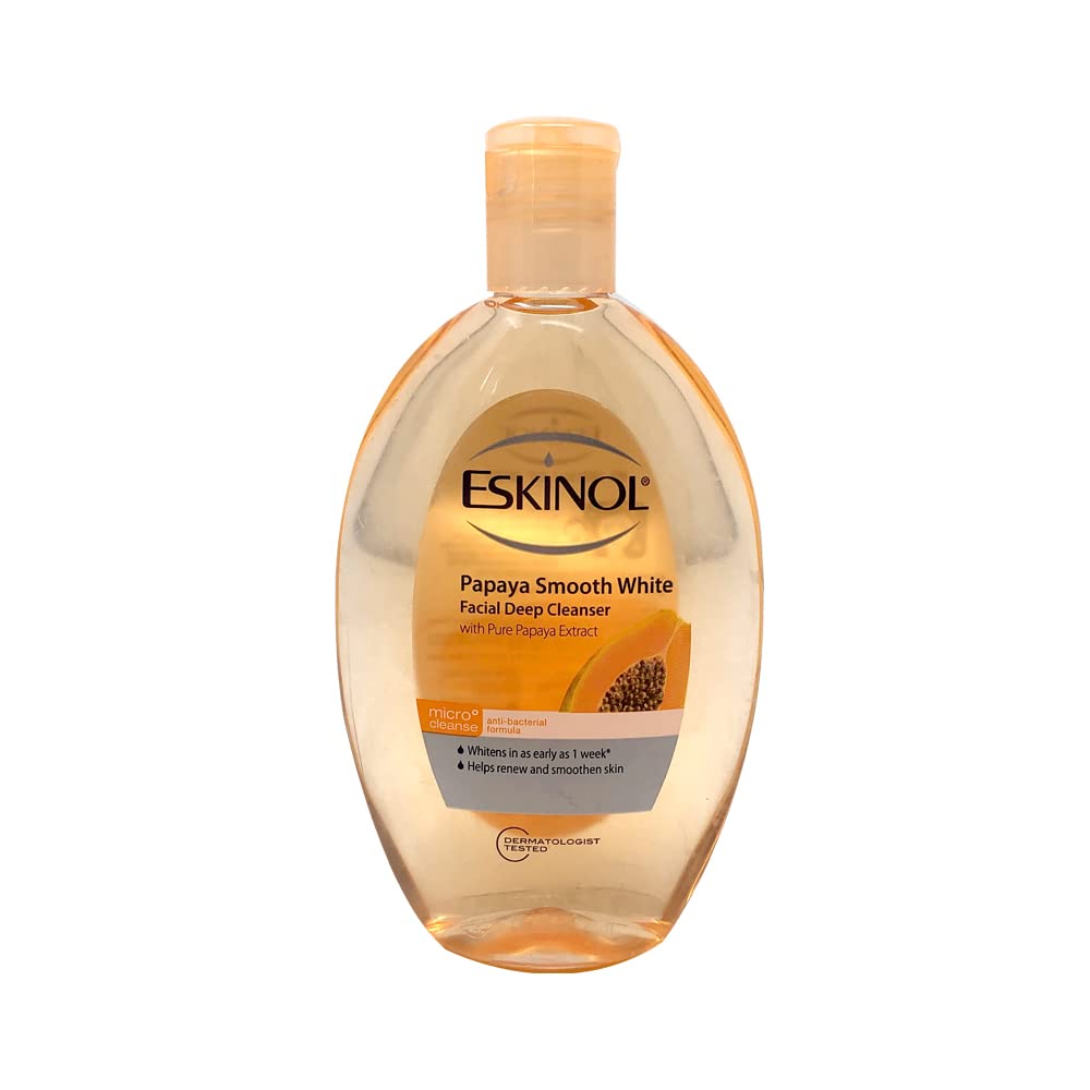 Eskinol Naturals Papaya cleanser foam closeup, delivering gentle cleansing and smooth skin.