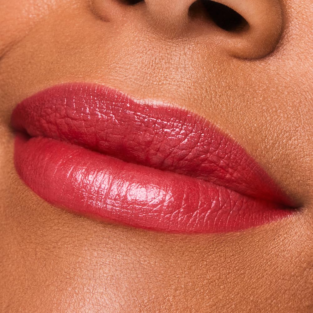 Estée Lauder Pure Color Hi-Lustre lipstick long-wear formula that stays true