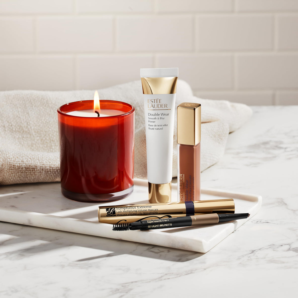 Estee Lauder Brow Multi-Tasker Taupe 07 creates a natural, versatile brow look