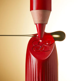 Pro-Artist brush from Estée Lauder lip liner for precise application.