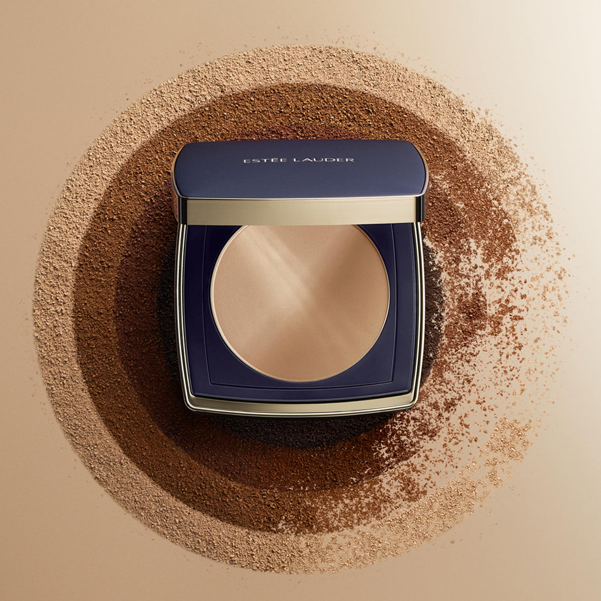 Estée Lauder Double Wear oil-control formula for humidity and sweat resistance.
