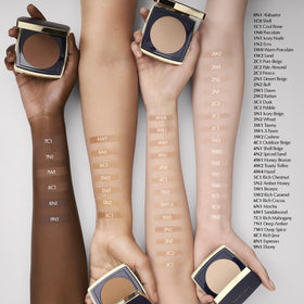 Estee Lauder Double Wear two-sided applicator enables buildable coverage from sheer to fuller.