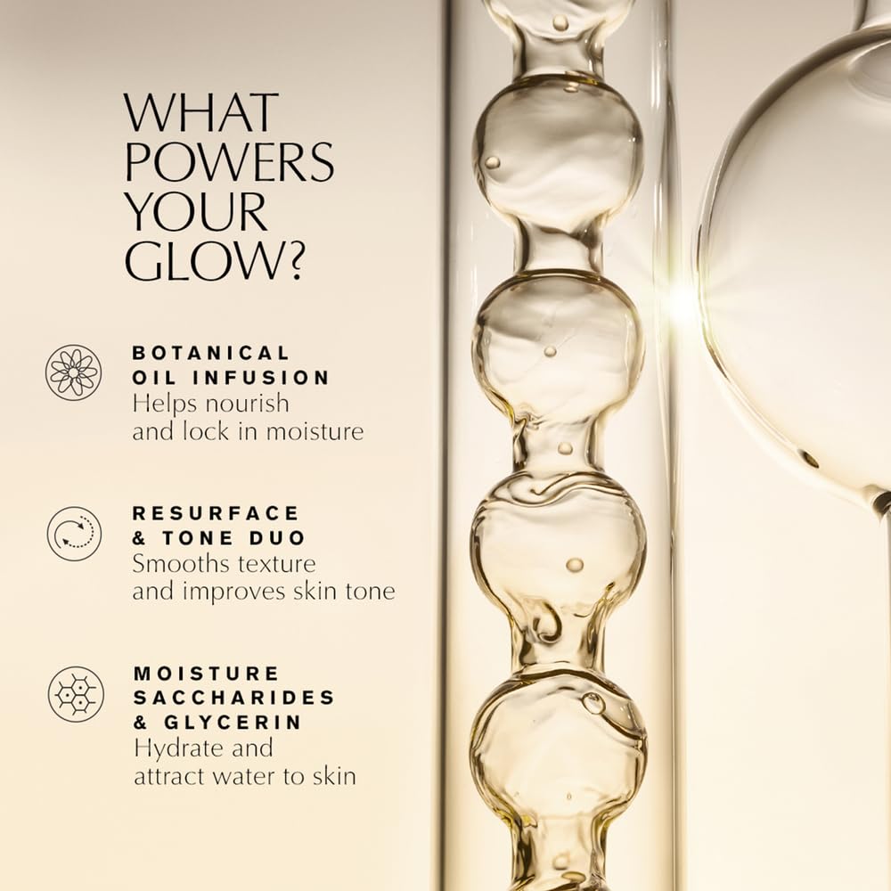 Estée Lauder Futurist skin tint packaging with pump enables easy mess free application