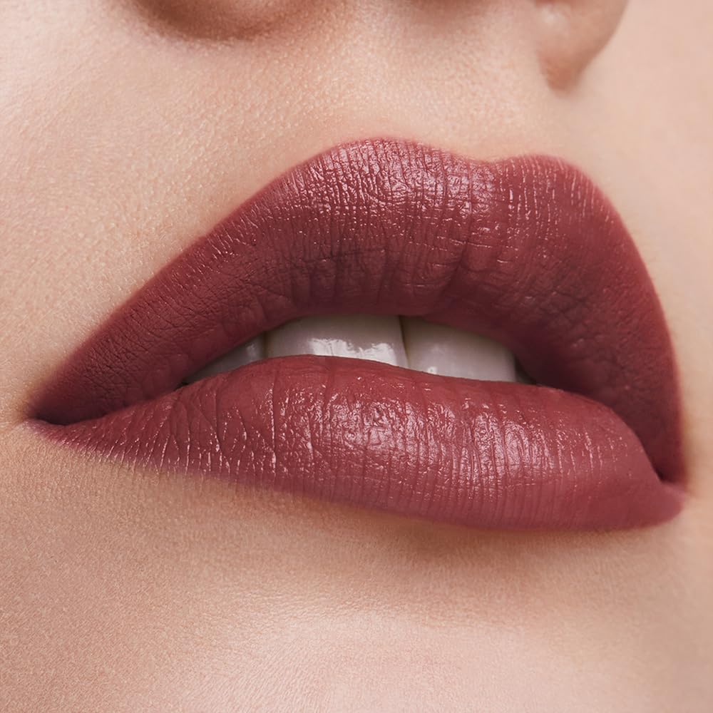 Estée Lauder Moisture Lock Complex ingredients conditioning lips.