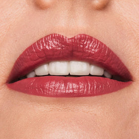 Estee Lauder Rebellious Rose texture close-up displaying satin finish