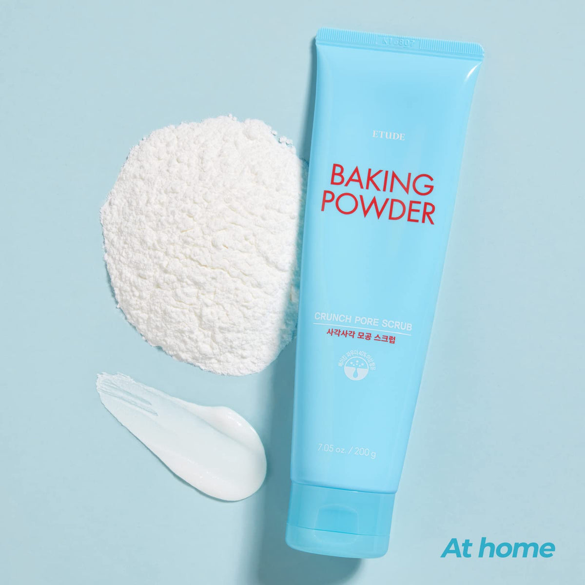 Etude Baking Powder Crunch Scrub close-up of pore-tightening feel