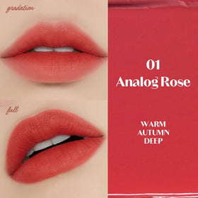 Etude Fixing Tint Analog Rose apply close-up shows matte finish