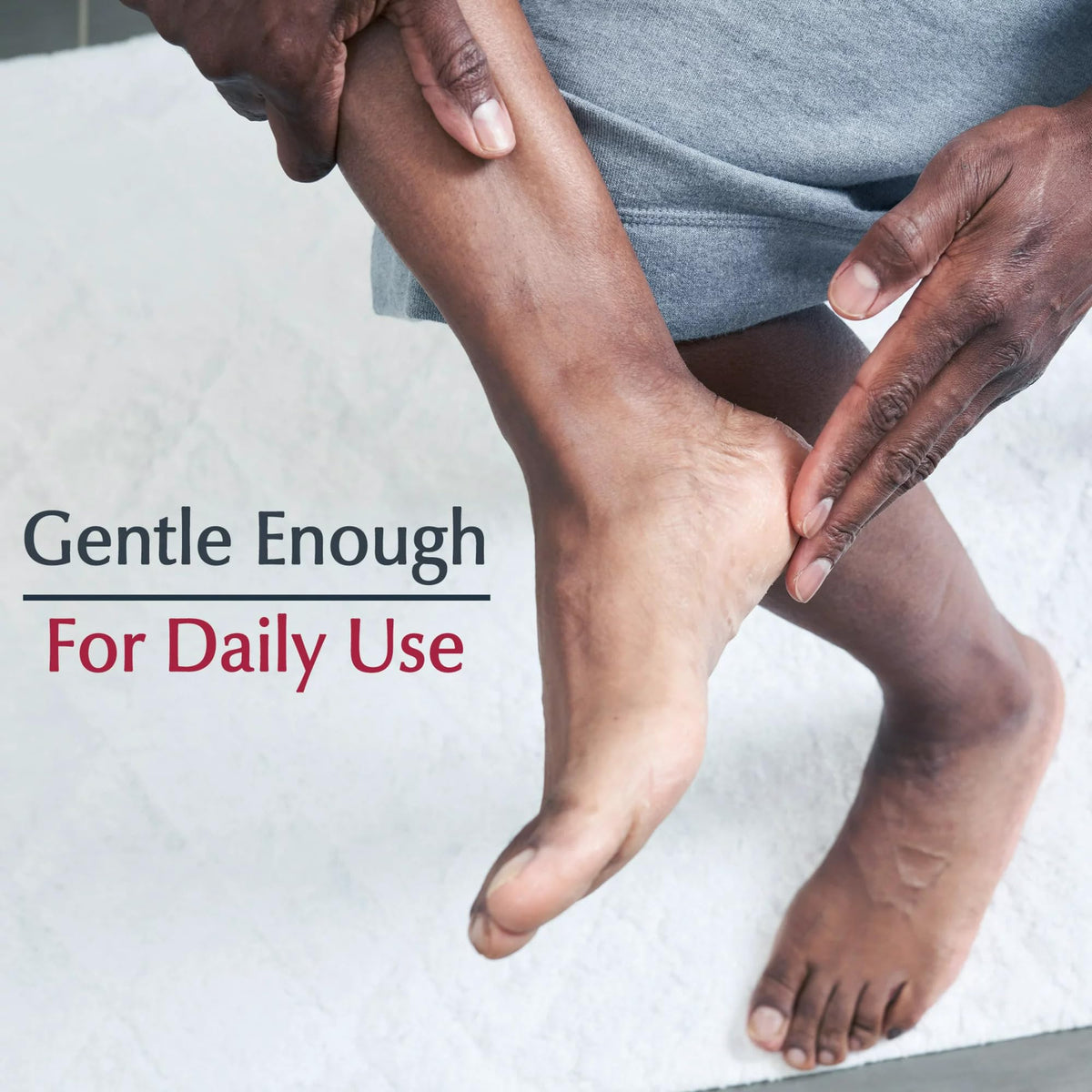 Label emphasizes fragrance-free and dye-free formula for sensitive skin.