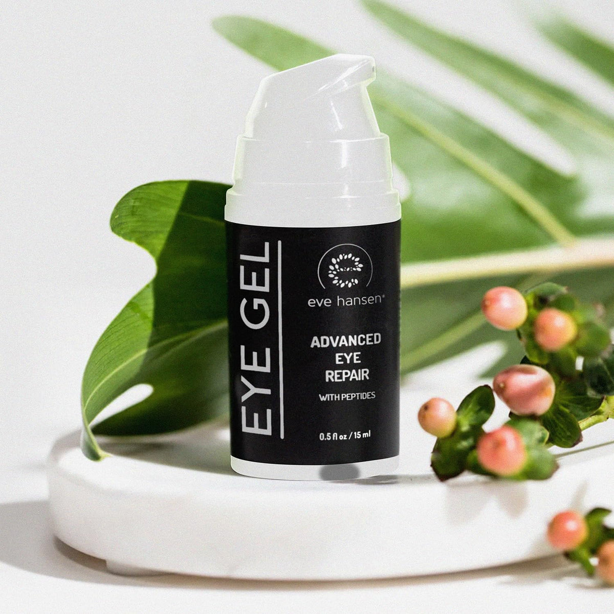 Texture swirl of gel showing smooth, lightweight consistency.