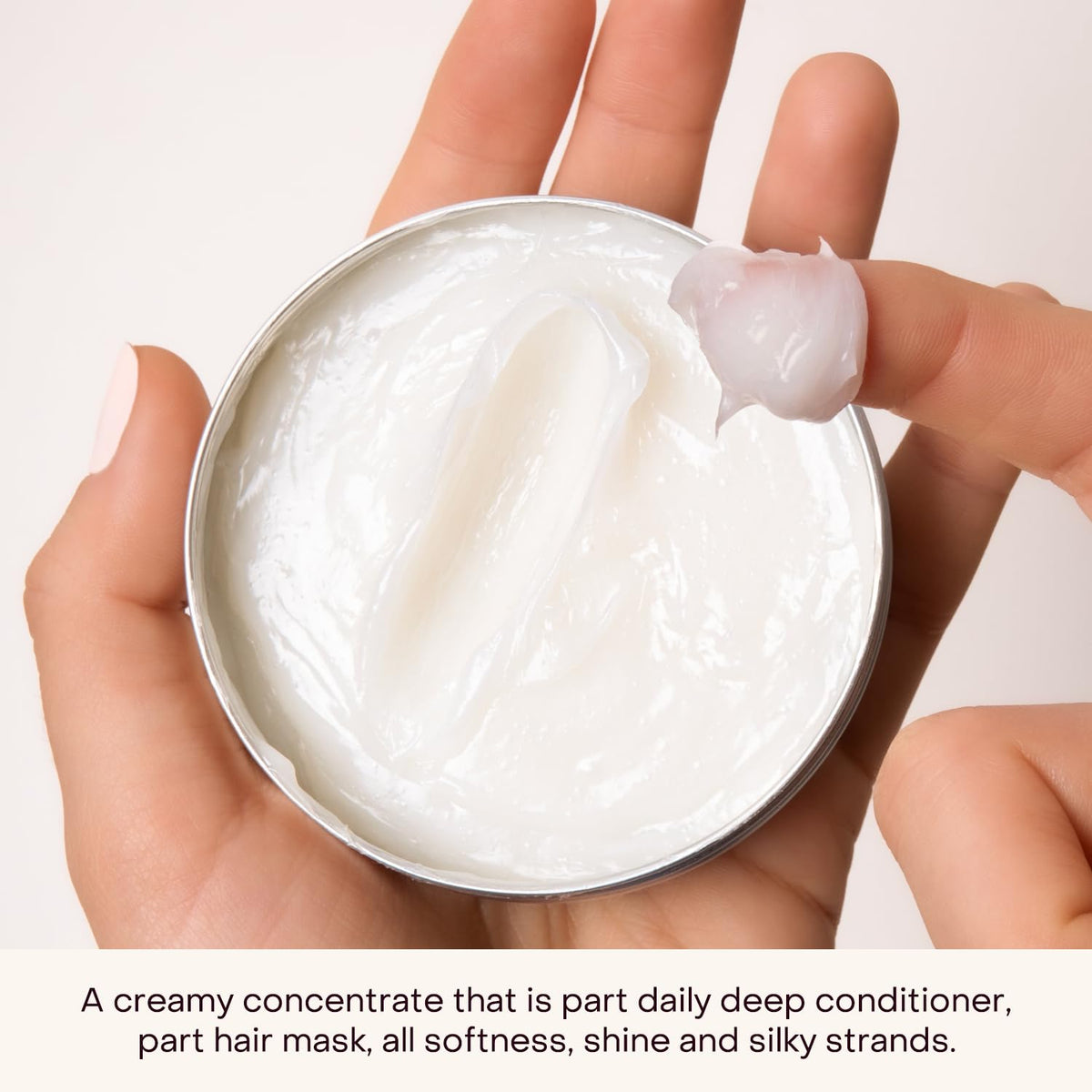 Everist Deep Conditioning Concentrate after-use—frizz reduction and manageability in humid conditions.
