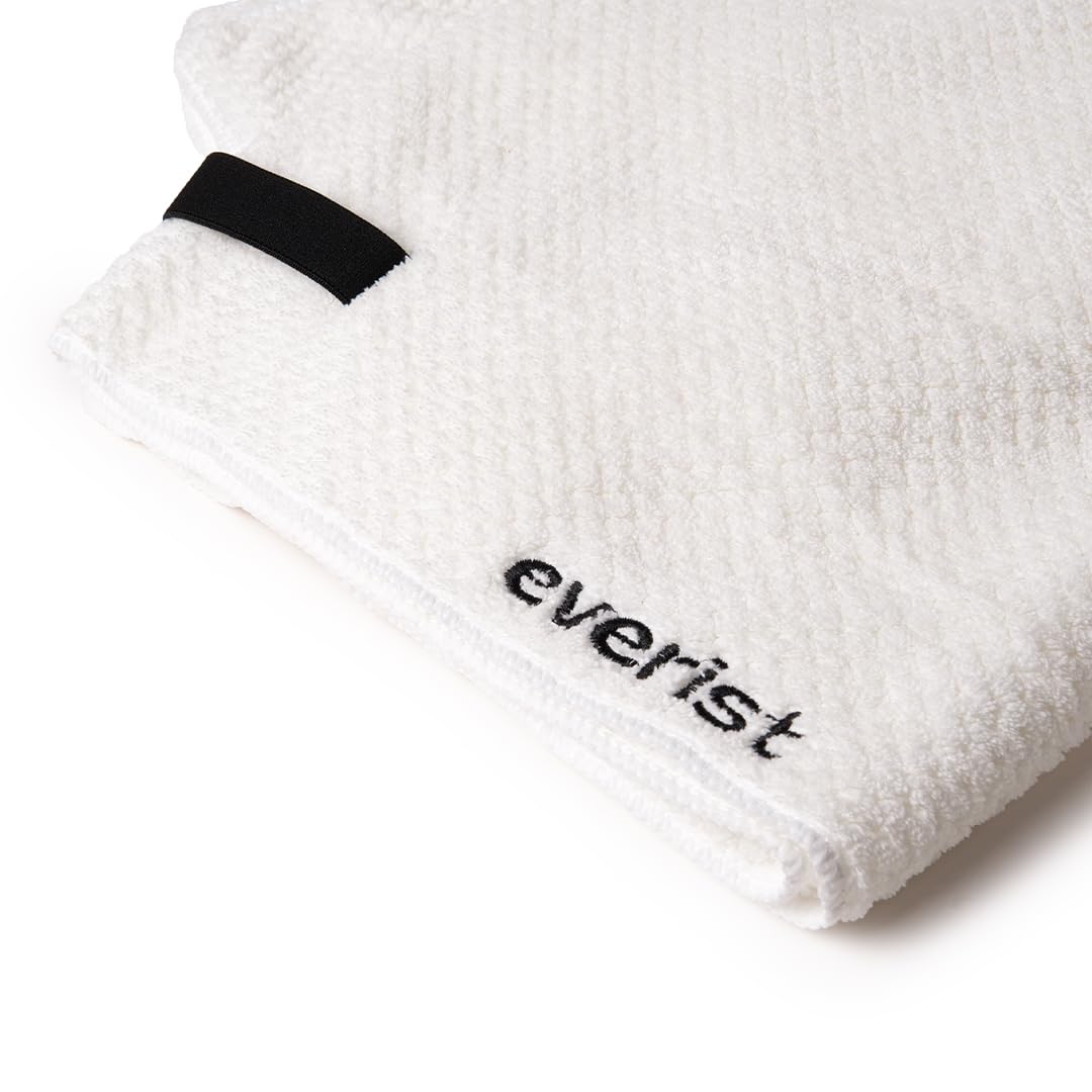 Everist eco-conscious packaging in a reusable canvas bag for sustainable use.