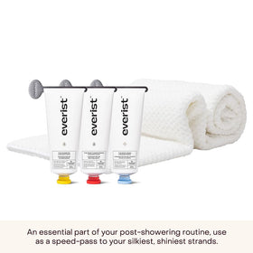 Everist microfiber towel delivers high absorption to reduce drying time and frizz.
