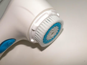 Evetree 4-pack brush head for Clarisonic; refreshed skin after cleansing