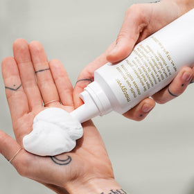 EVO Macgyver mousse brush-out easy removal without residue.