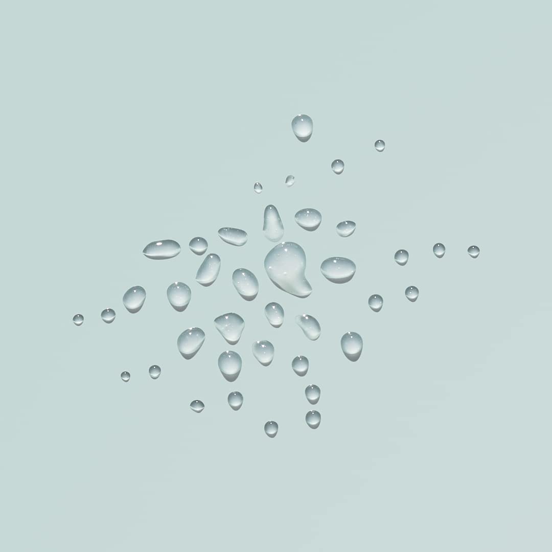 EVOLVh SmartStart leave-in spray in action for easy detangling and hydration
