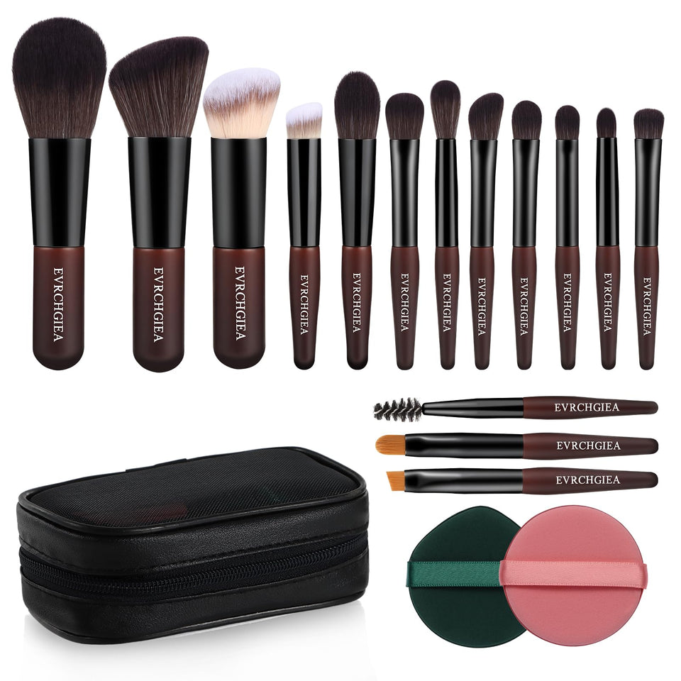 EVRCHGIEA travel makeup brush set in a compact case for on-the-go beauty