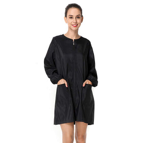 Exttlliy black salon smock front view, ideal for professional hairstylists.