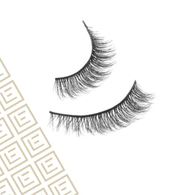 Eylure Luxe with glue included emphasizes up to 18-hour latex-free hold.