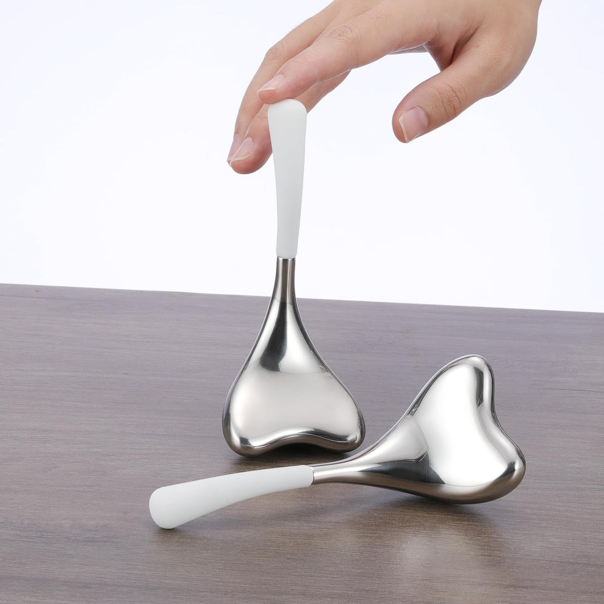 Fabludo 2in1 gua sha cryo-sticks front view for a refreshing facial massage routine.