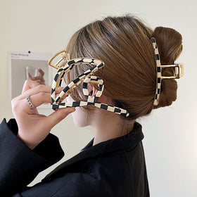 FAELBATY gift-pack clips arrive ready for gifting and sharing stylish functionality